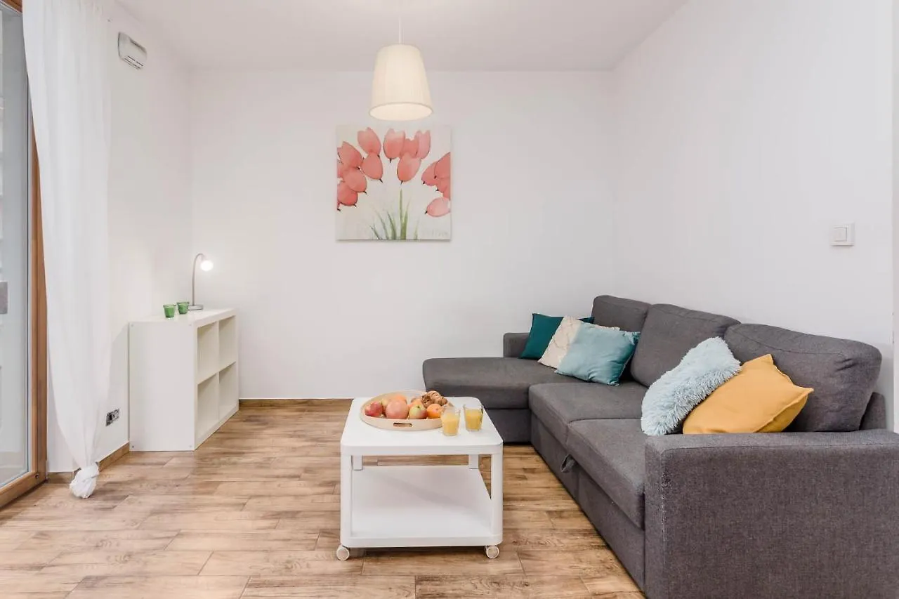 Chill Apartments Wola Center Warsaw